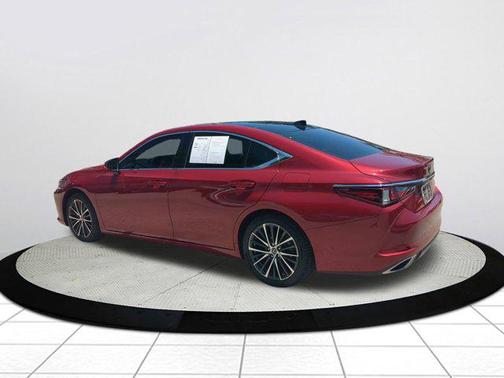 2022 Lexus ES 350 Base