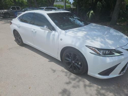 Ultra White 2023 Lexus ES 350 F Sport