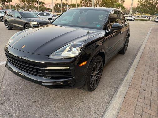 2020 Porsche Cayenne S