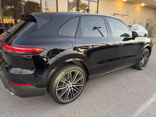 2020 Porsche Cayenne S