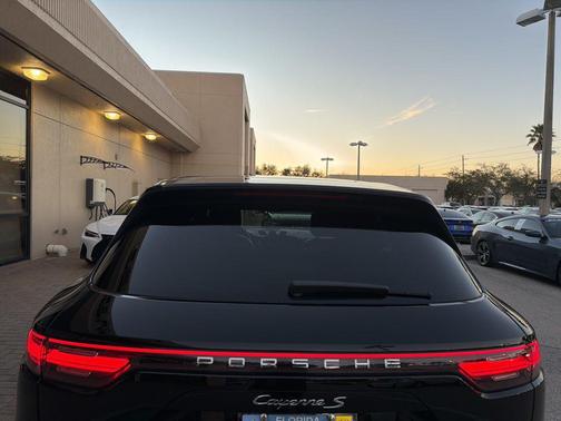 2020 Porsche Cayenne S