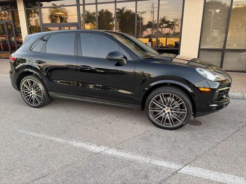 2020 Porsche Cayenne S