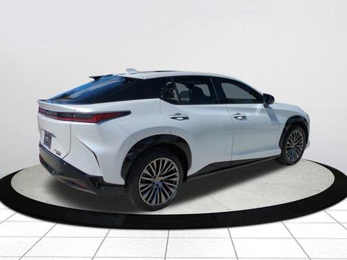 2023 Lexus RZ 450e Luxury