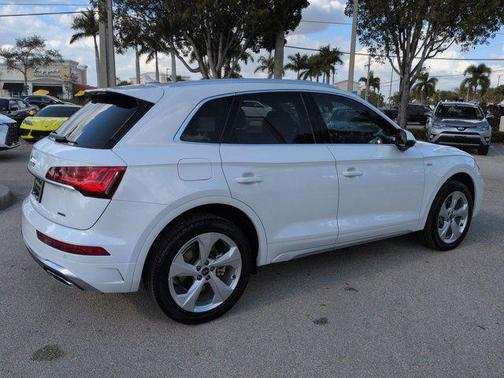 2023 Audi Q5 45 S line Premium Plus