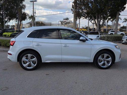 2023 Audi Q5 45 S line Premium Plus