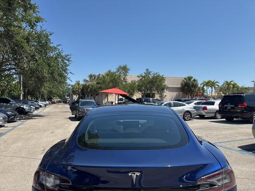 2021 Tesla Model S Long Range
