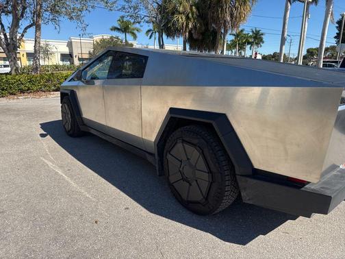 2024 Tesla Cybertruck All-Wheel Drive