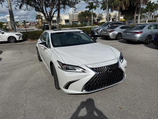 2023 Lexus ES 350 Base