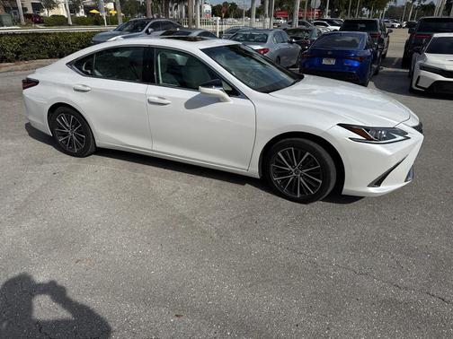 2023 Lexus ES 350 Base