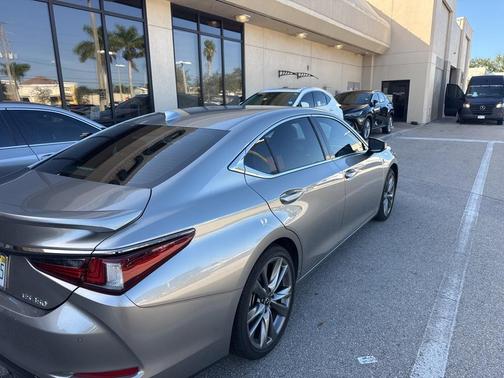 2019 Lexus ES 350 F Sport