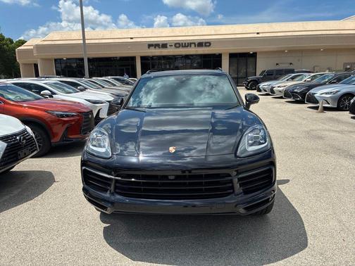 Black 2019 Porsche Cayenne Cayenne
