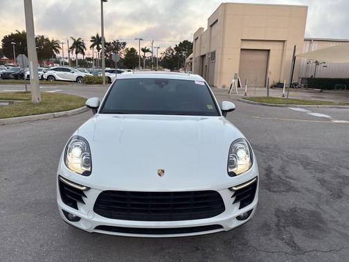 2018 Porsche Macan Sport Edition