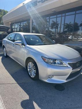 Silver Lining Metallic 2013 Lexus ES 350 Base