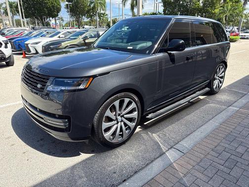 Carpathian Grey Premium Metallic 2025 Land Rover Range Rover P530 Autobiography