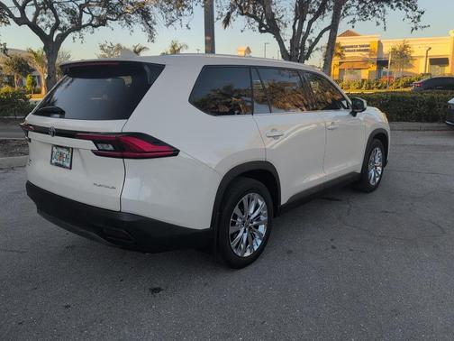 2024 Toyota Grand Highlander Platinum