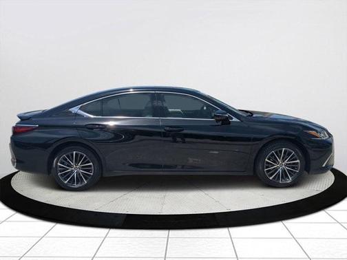 2024 Lexus ES 300h 300H