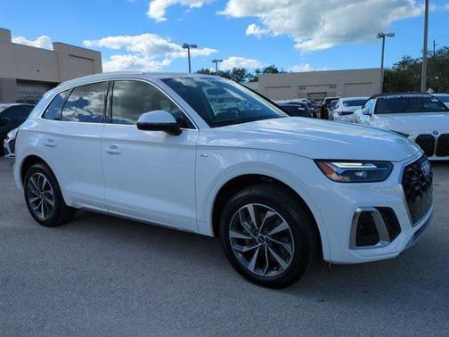 2023 Audi Q5 45 S line Premium Plus