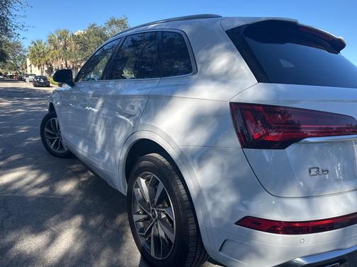 2023 Audi Q5 45 S line Premium Plus
