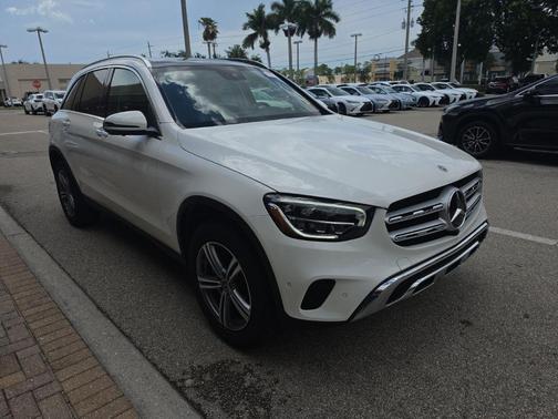 Polar White 2022 Mercedes-Benz GLC 300 Base