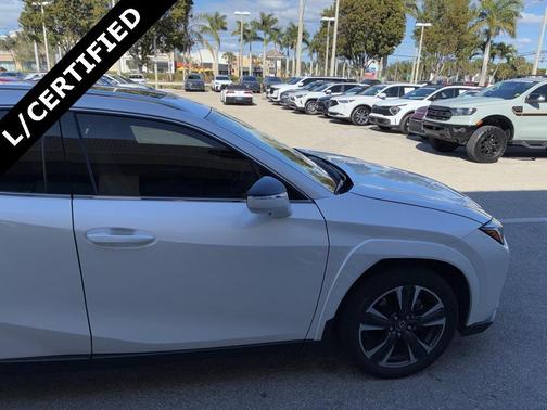 2024 Lexus UX 250h Base