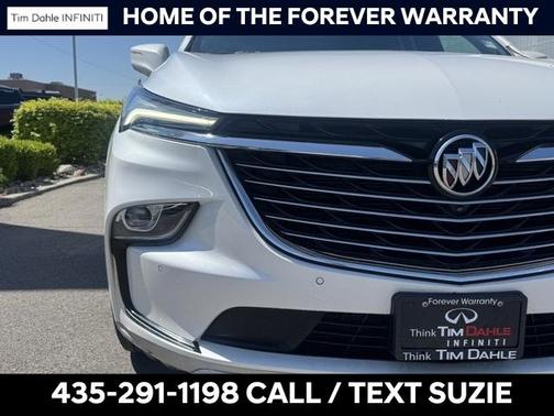 2022 Buick Enclave Essence
