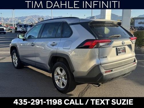 2020 Toyota RAV4 XLE