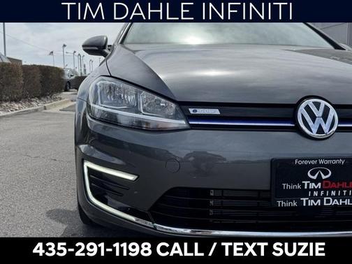 2019 Volkswagen e-Golf SE