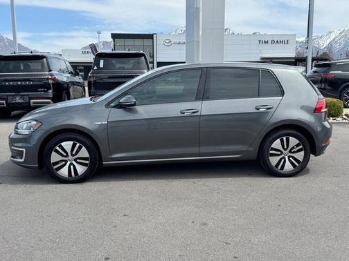 2019 Volkswagen e-Golf SE