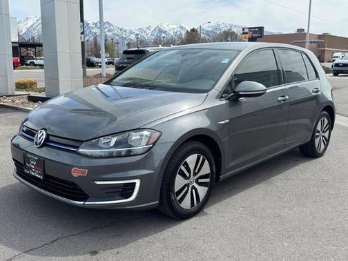 2019 Volkswagen e-Golf SE