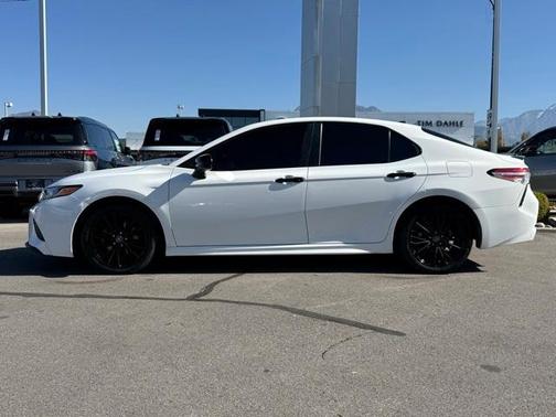 2020 Toyota Camry SE Nightshade