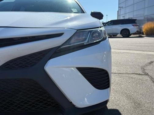 2020 Toyota Camry SE Nightshade