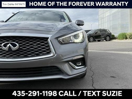 2022 INFINITI Q50 LUXE