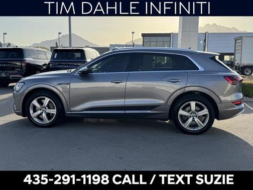 2019 Audi e-tron Premium Plus