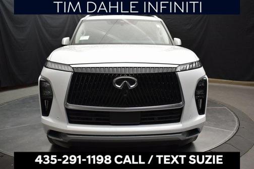 2025 INFINITI QX80 Luxe