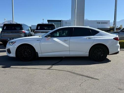 2022 Acura TLX A-Spec