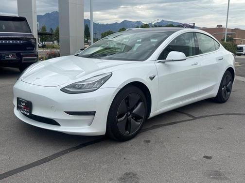 2019 Tesla Model 3 Standard Range Plus