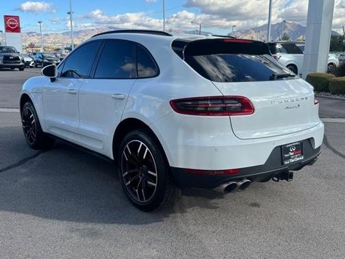 2017 Porsche Macan S
