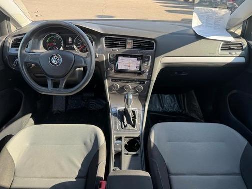 2015 Volkswagen e-Golf Limited Edition