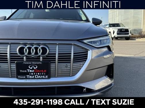 2019 Audi e-tron Premium Plus