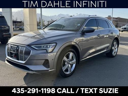 2019 Audi e-tron Premium Plus