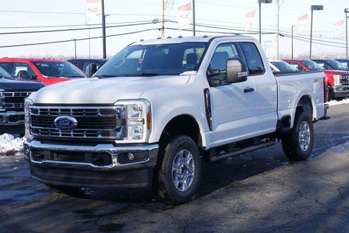 Oxford White 2026 Ford F-250 XLT