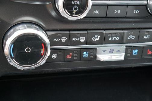 Avalanche 2026 Ford F-250 Lariat