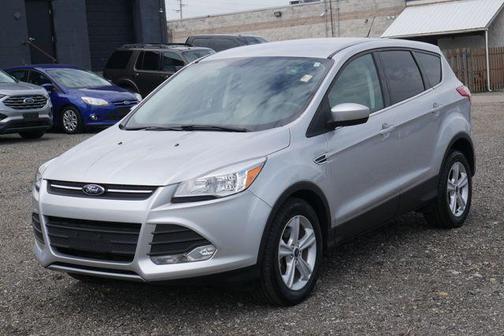 Ingot Silver 2014 Ford Escape SE