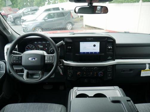 2025 Ford F-350 XLT