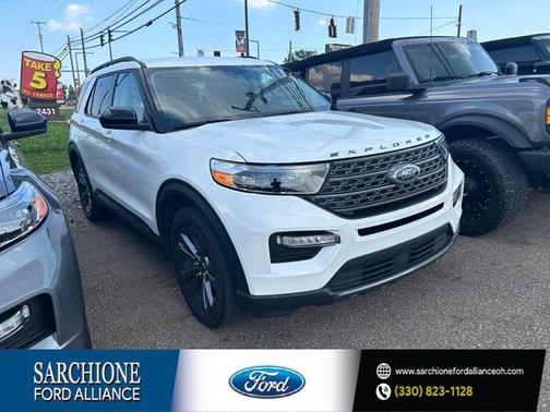 Star White Metallic Tri-Coat 2023 Ford Explorer XLT