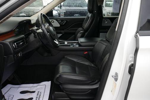 Pristine White Metallic Tri-Coat 2022 Lincoln Aviator Reserve AWD