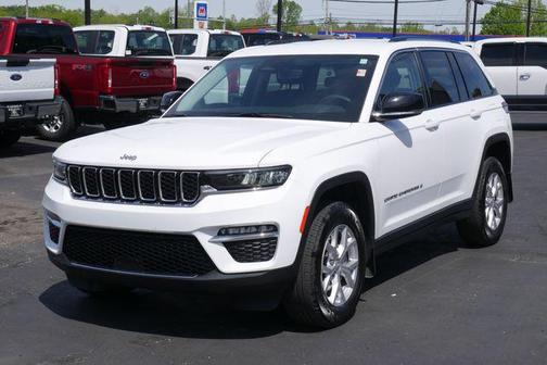 Bright White Clearcoat 2023 Jeep Grand Cherokee Limited