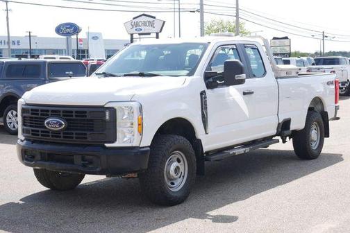 Oxford White 2023 Ford F-250 XL