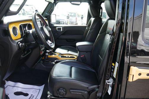 Black Clearcoat 2022 Jeep Wrangler Unlimited Rubicon