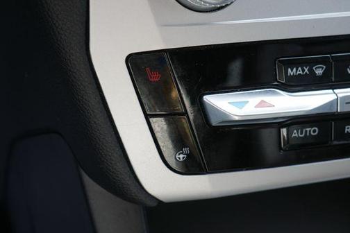 Iconic Silver Metallic 2020 Ford Explorer XLT